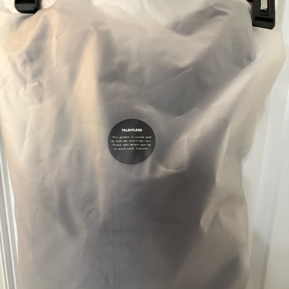 NIB TALENTLESS Circle Logo  Hoodie size Small in Core - Picture 8 of 9